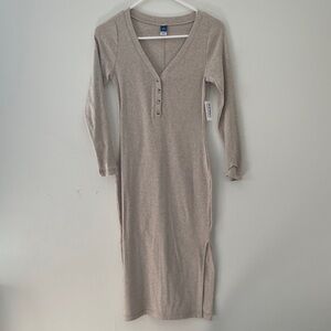 Old Navy Taupe Long Sleeve Dress